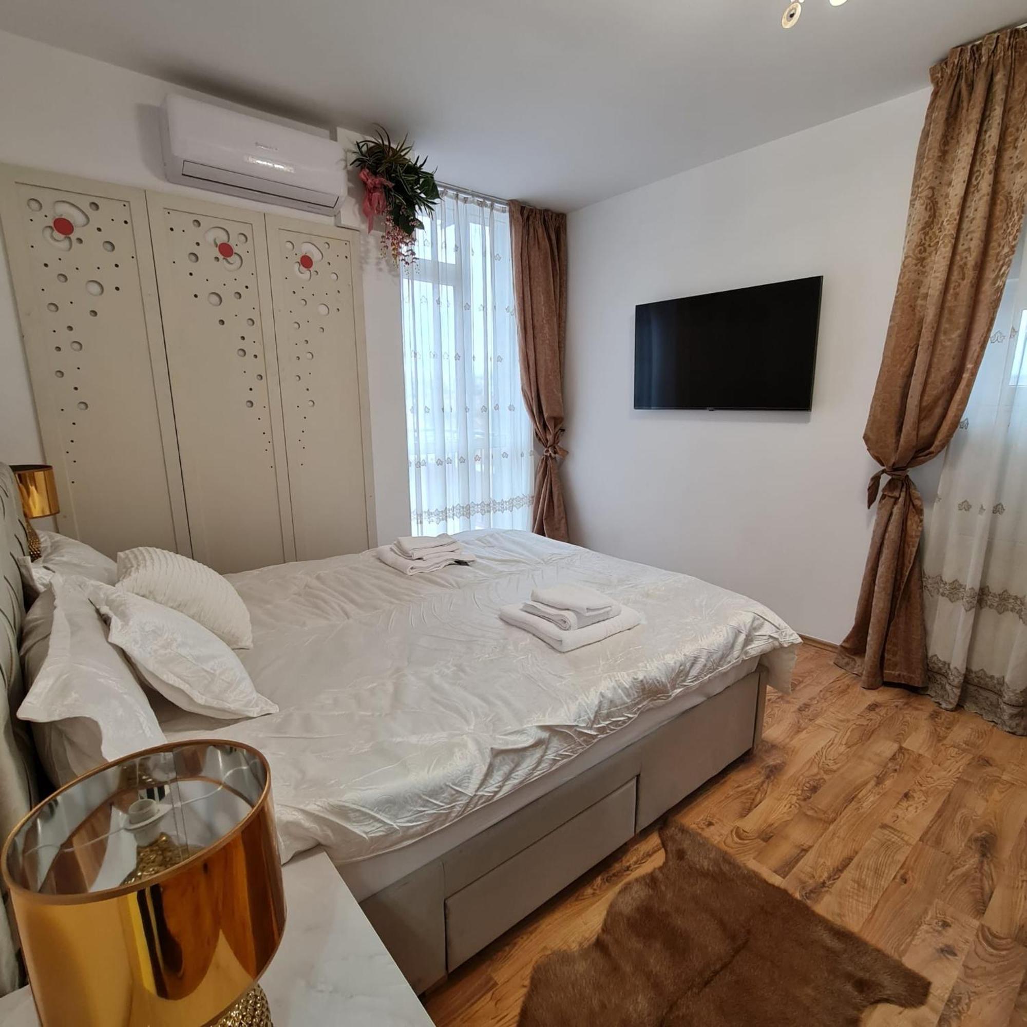 Cristinco Panoramic Apartment Клуж-Напока Екстериор снимка